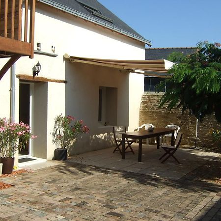 Les Escargots Bed & Breakfast Vauchrétien Екстериор снимка