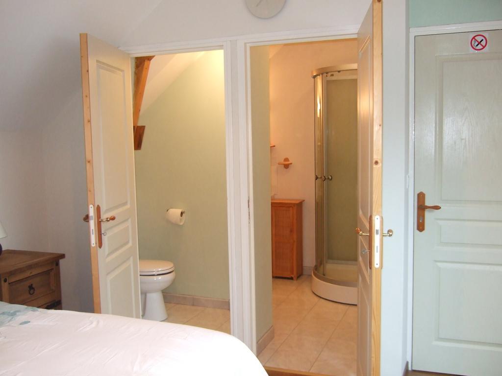 Les Escargots Bed & Breakfast Vauchrétien Стая снимка