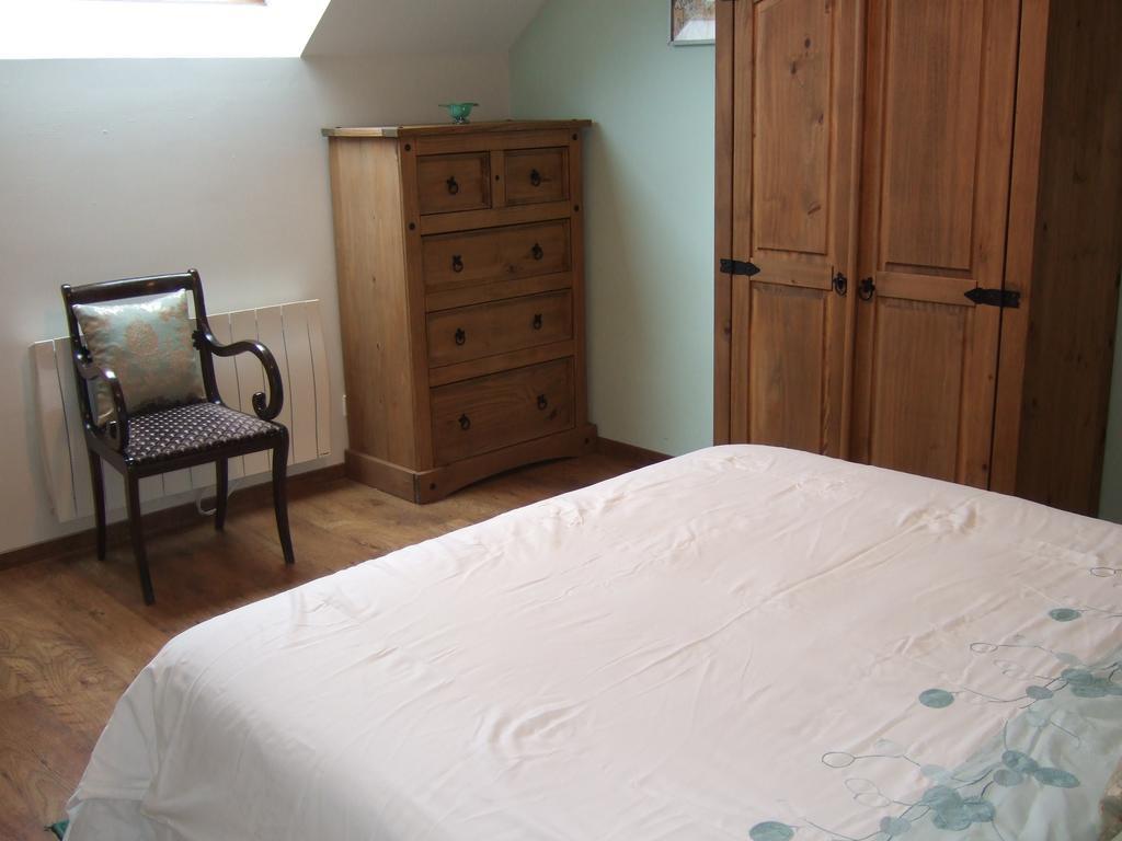 Les Escargots Bed & Breakfast Vauchrétien Стая снимка